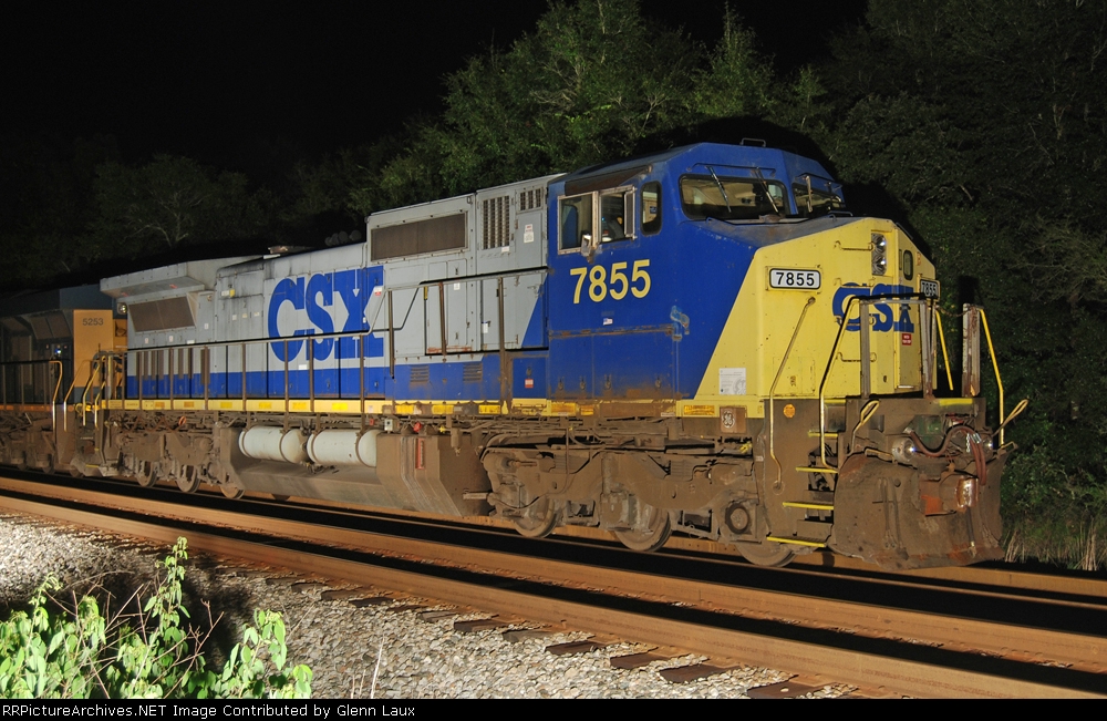 CSX 7855 and 5253